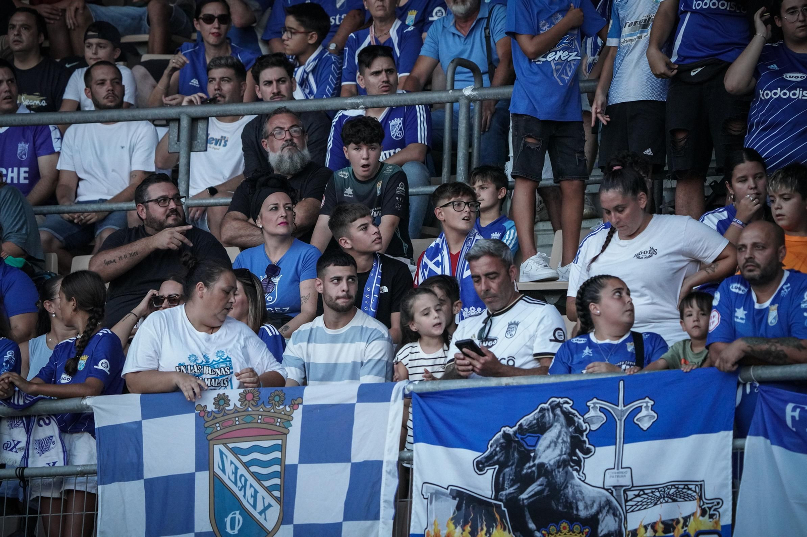 Búscate en el del partido del Xerez CD - UCAM