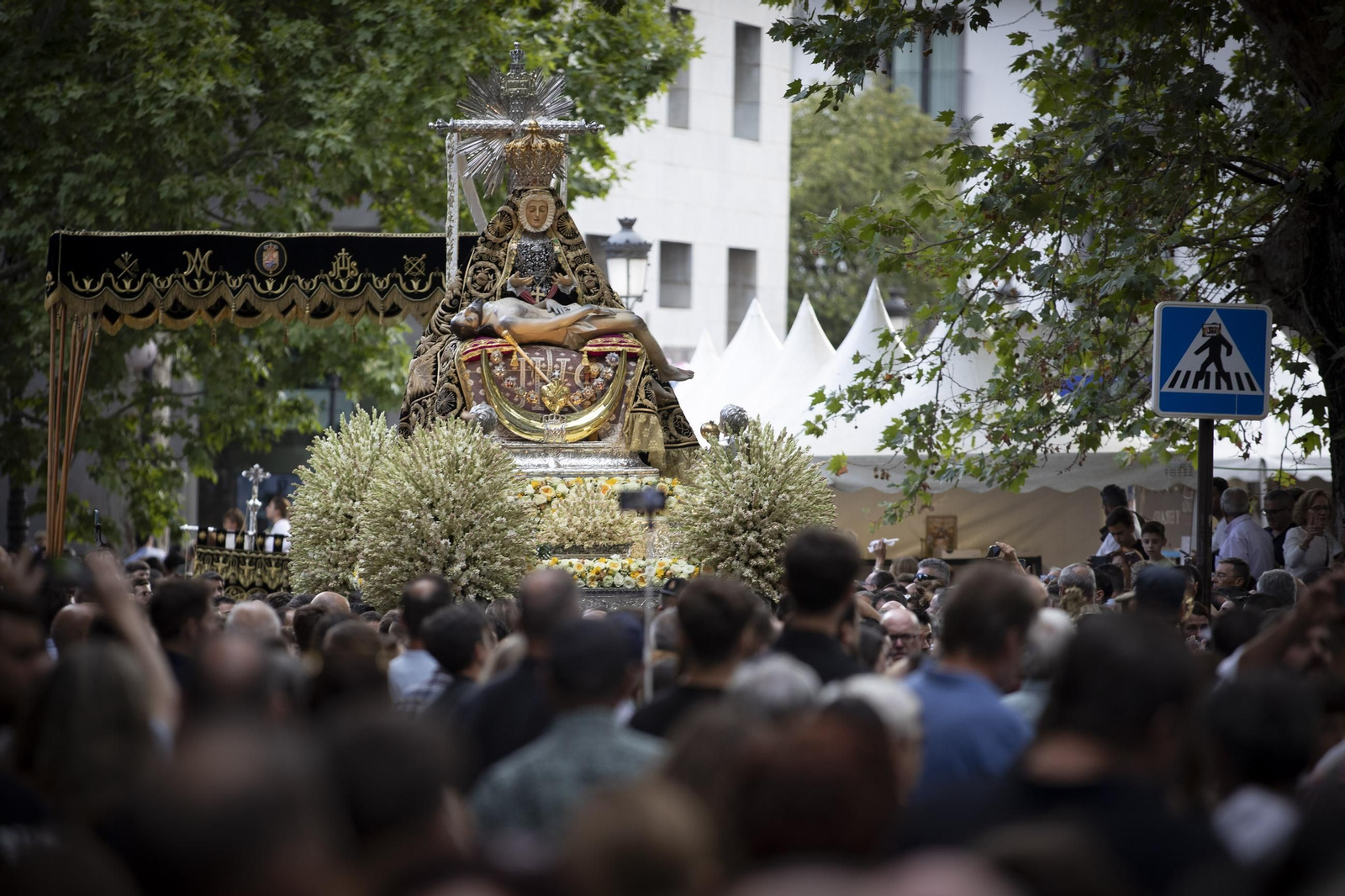 Solemne Procesión de Alabanza Virgen de las Angustias de Granada, Septiembre 2025.jpg