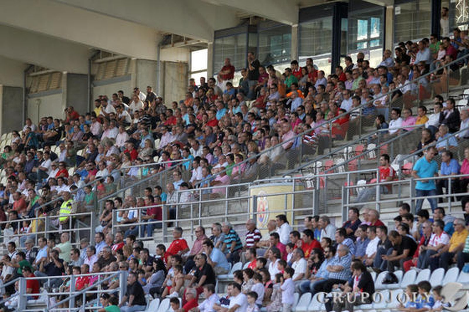 El Algeciras no pasa del empate en casa (0-0) ante un correoso Lucena.

Foto: Andres Carrasco