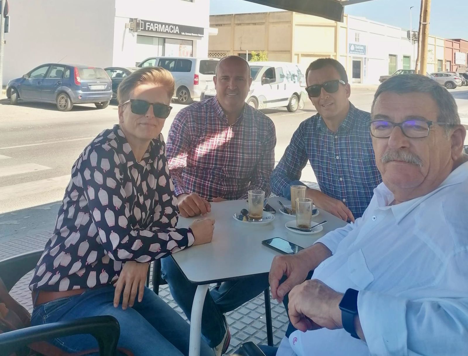 Encuentro de la candidata de Ciudadanos a la Alcaldía, Clara Cañizares, con representantes sindicales de los policías locales.