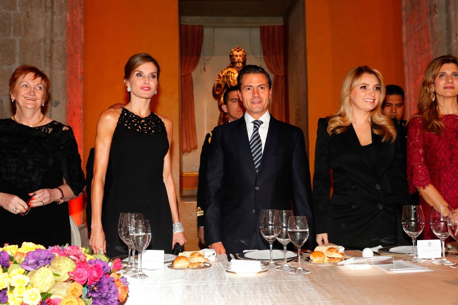 La Reina 	se marca 	un baile en México