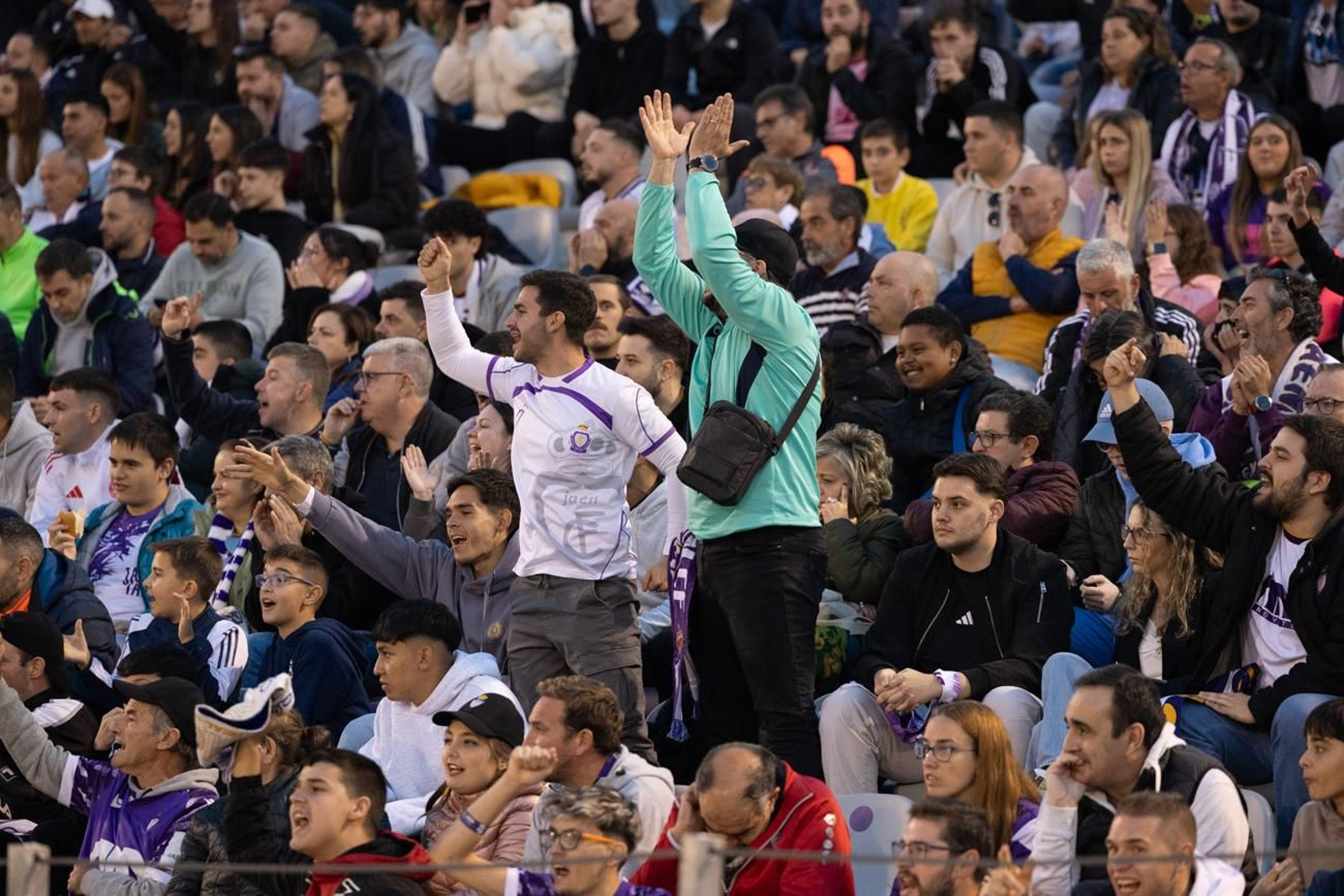 Real Jaén 0-1 Linares Deportivo: las mejores imágenes del clásico provincial