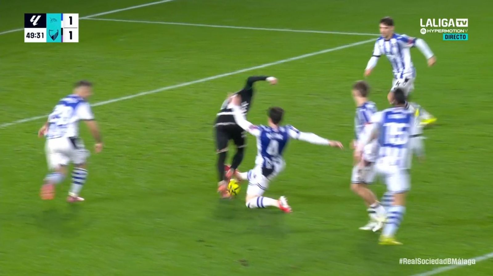 La acción del penalti que no se pitó a Joaquín.