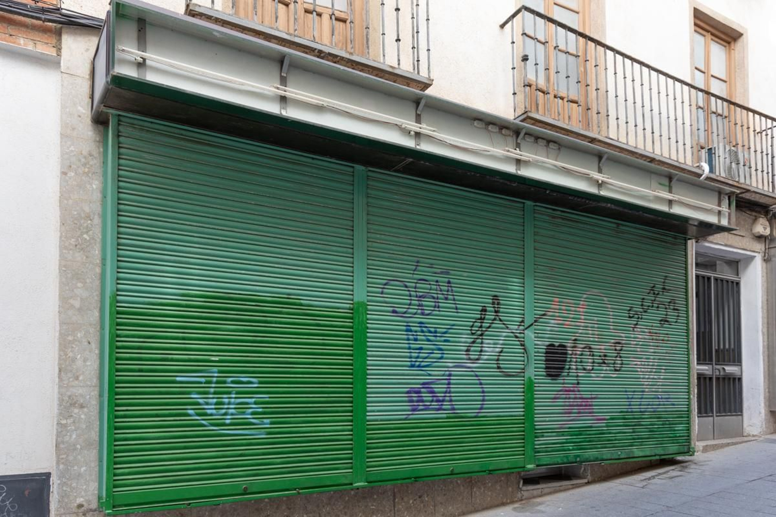 Locales vacíos en el centro de Jaén, en imágenes