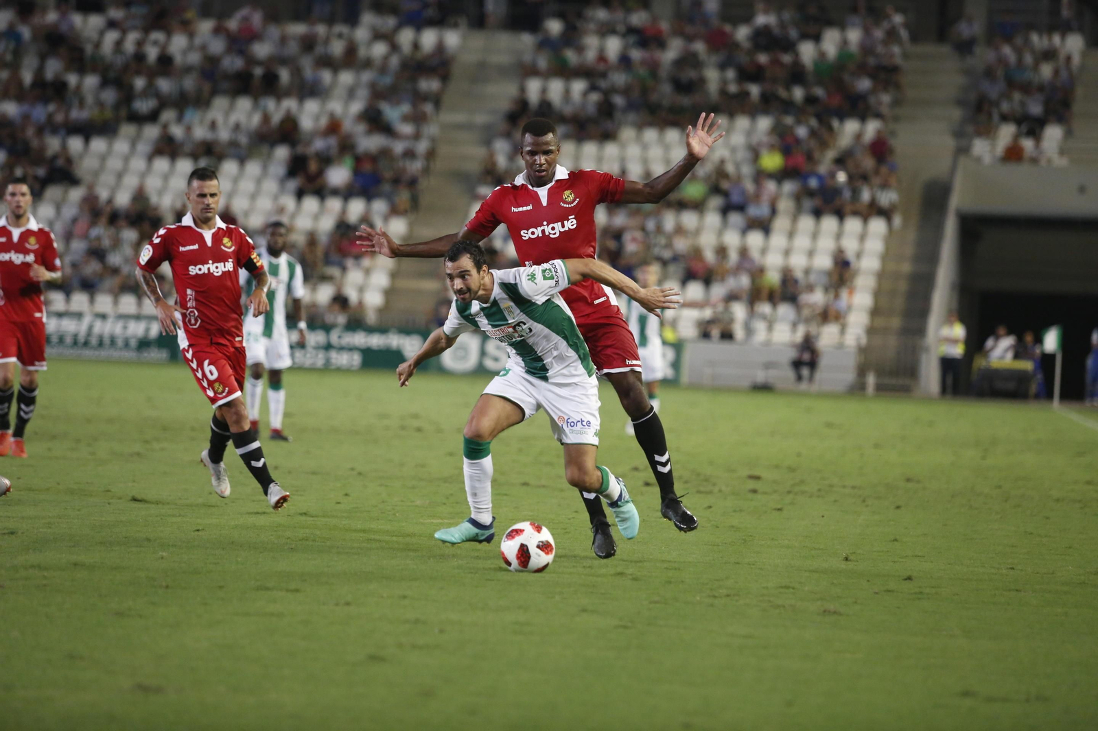Las imágenes del Córdoba-Gimnástic de Tarragona