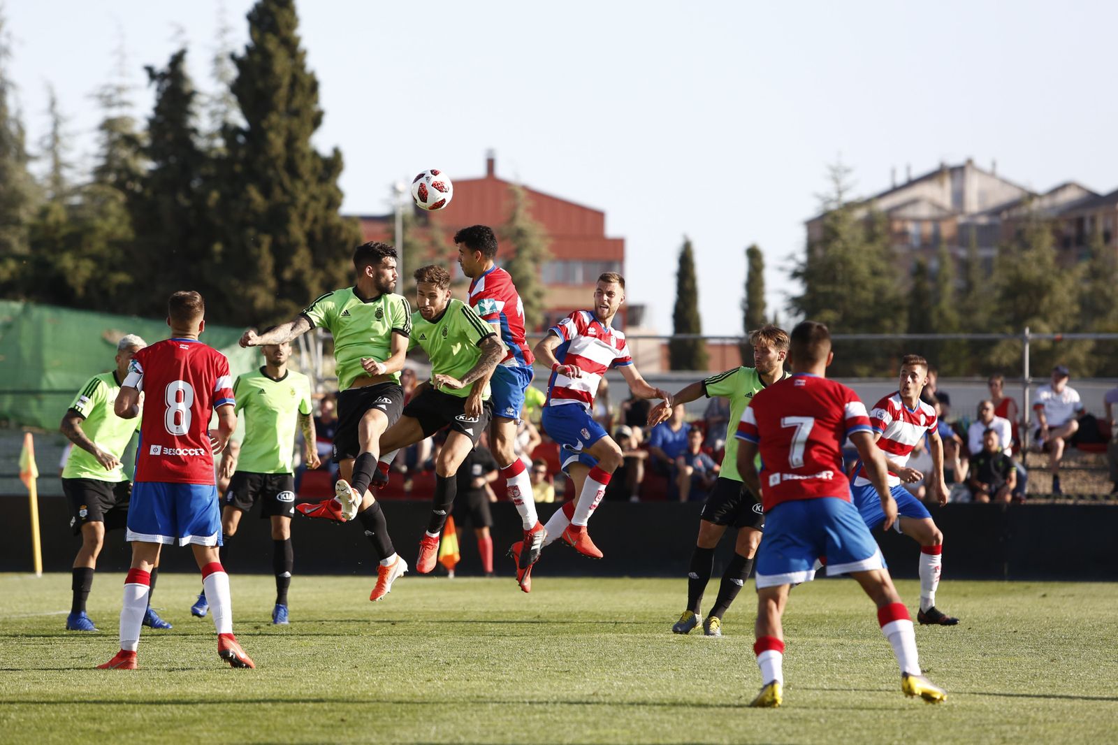 Un lance del Recreativo Granada-Recreativo de finales de la pasada campaña.