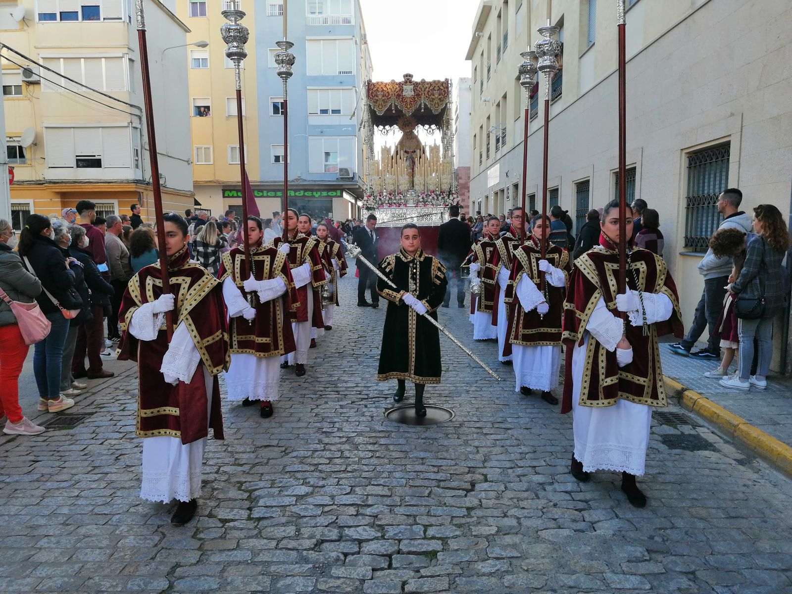 Las imágenes del Miércoles Santo en Puerto Real: Hermandad de la Vera-Cruz