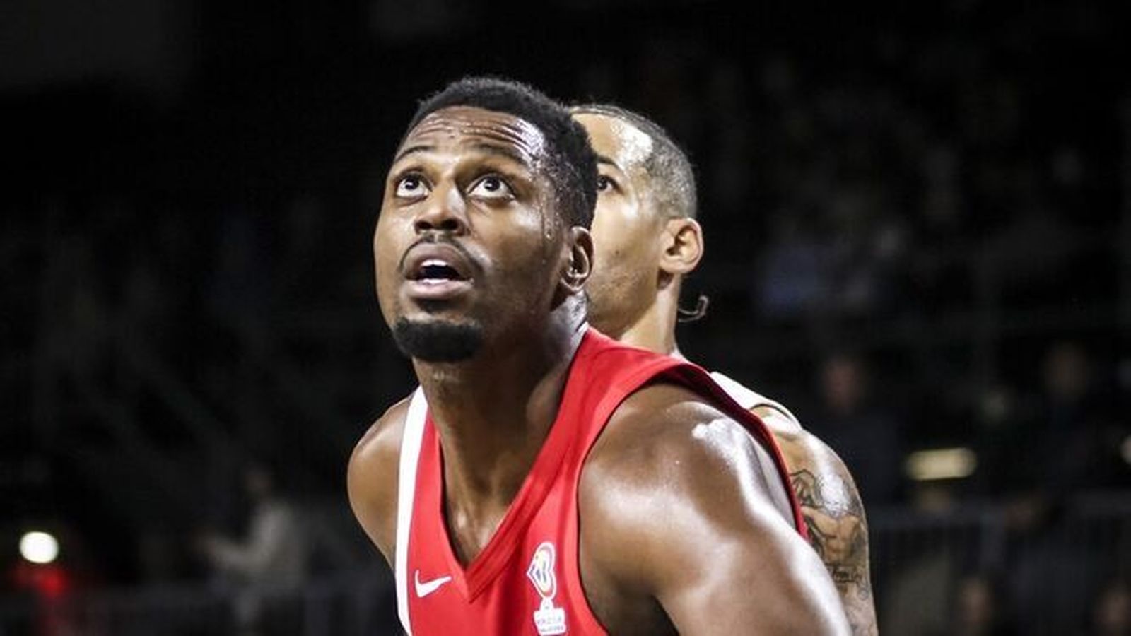 Ejim, en un partido con Canadá