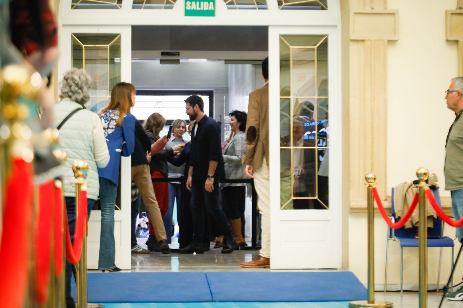 Imágenes en el paseo de la fama de Álvaro Morte