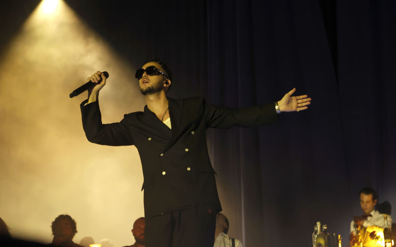 C. Tangana, durante su actuación en Icónica.