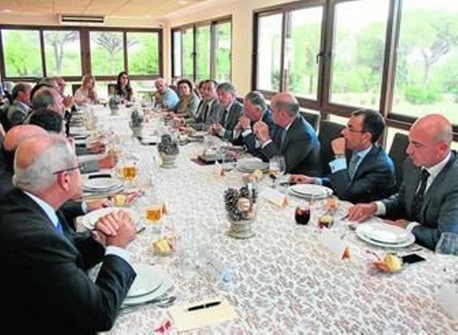 Parte de los asistentes al foro empresarial celebrado ayer en Huelva y que tuvo al experto Rafael Salgueiro como ponente.