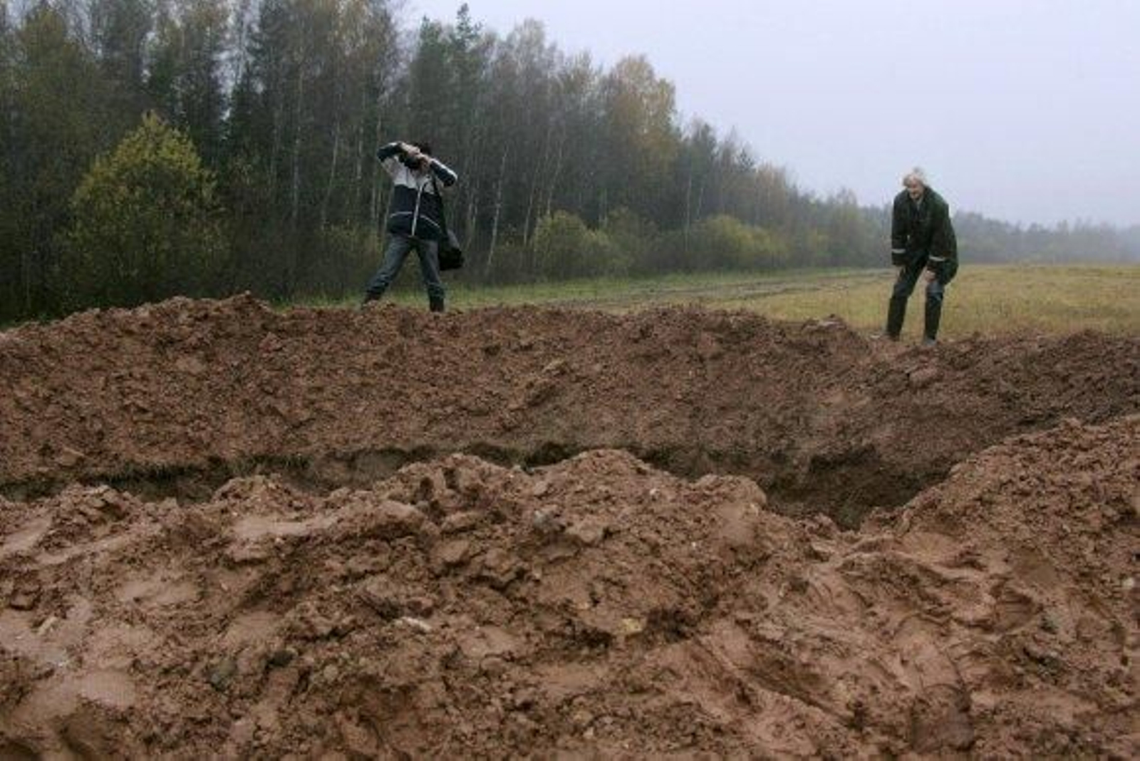 Un meteorito cae en Letonia y deja un cráter de 20 de metros de diámetro
