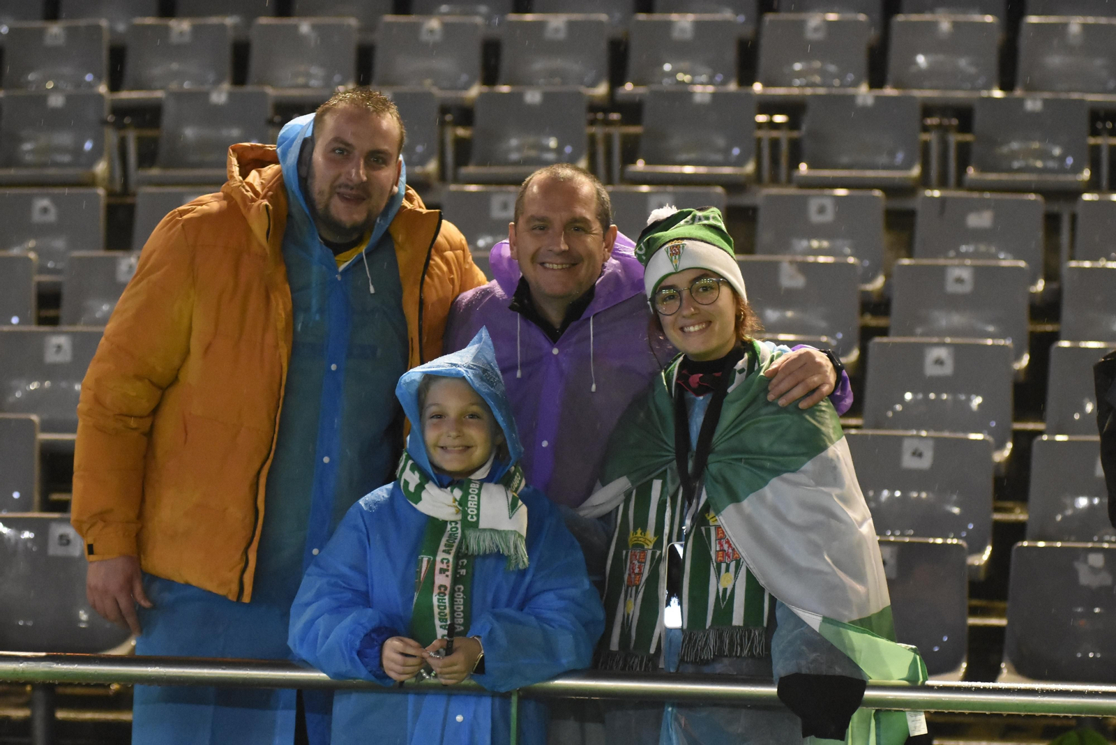 Las mejores fotos del gran ambiente en El Arcángel para el Córdoba CF - Real Madrid Castilla