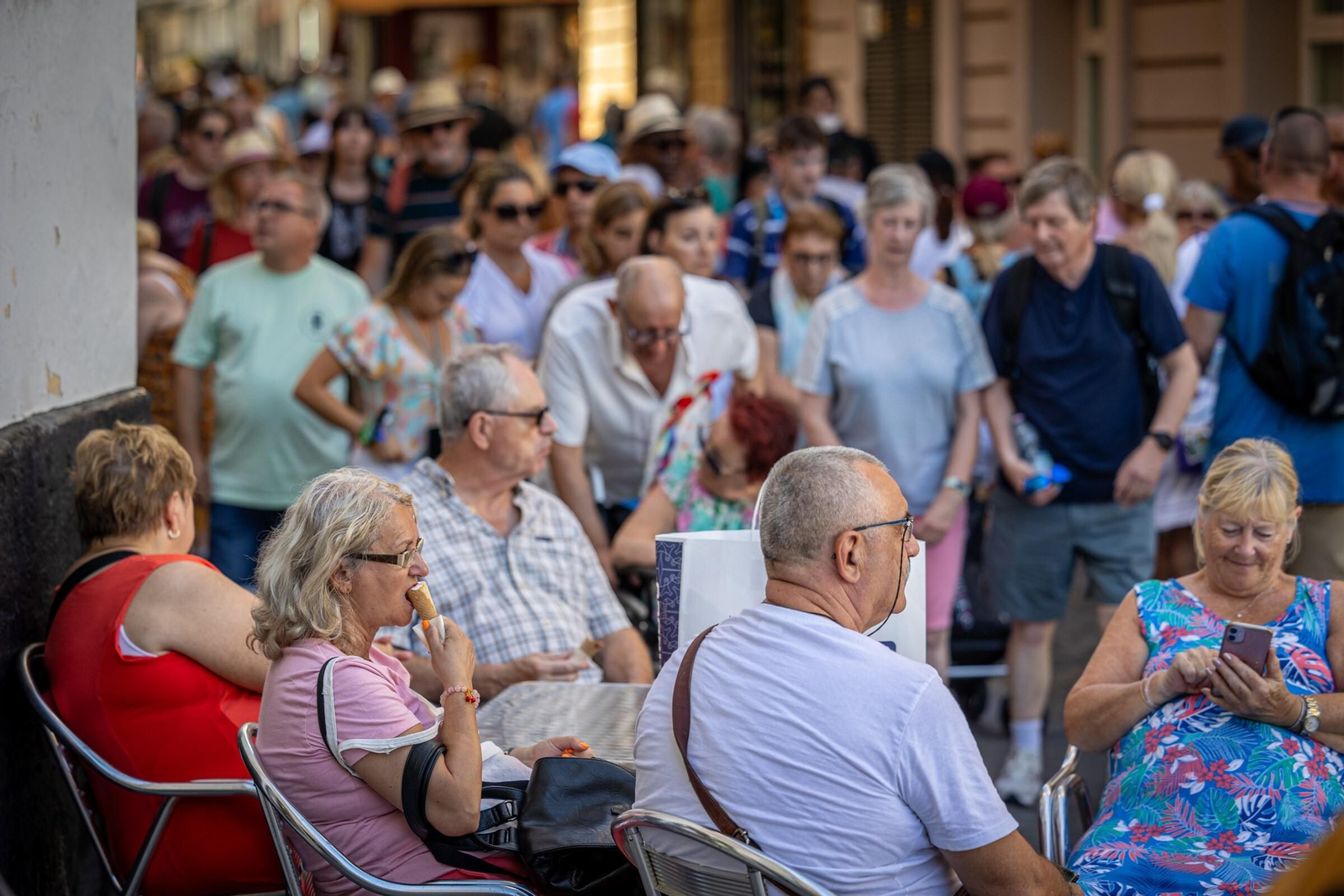 Imágenes de Cádiz con los turistas llegados a Cádiz a bordo de cinco cruceros