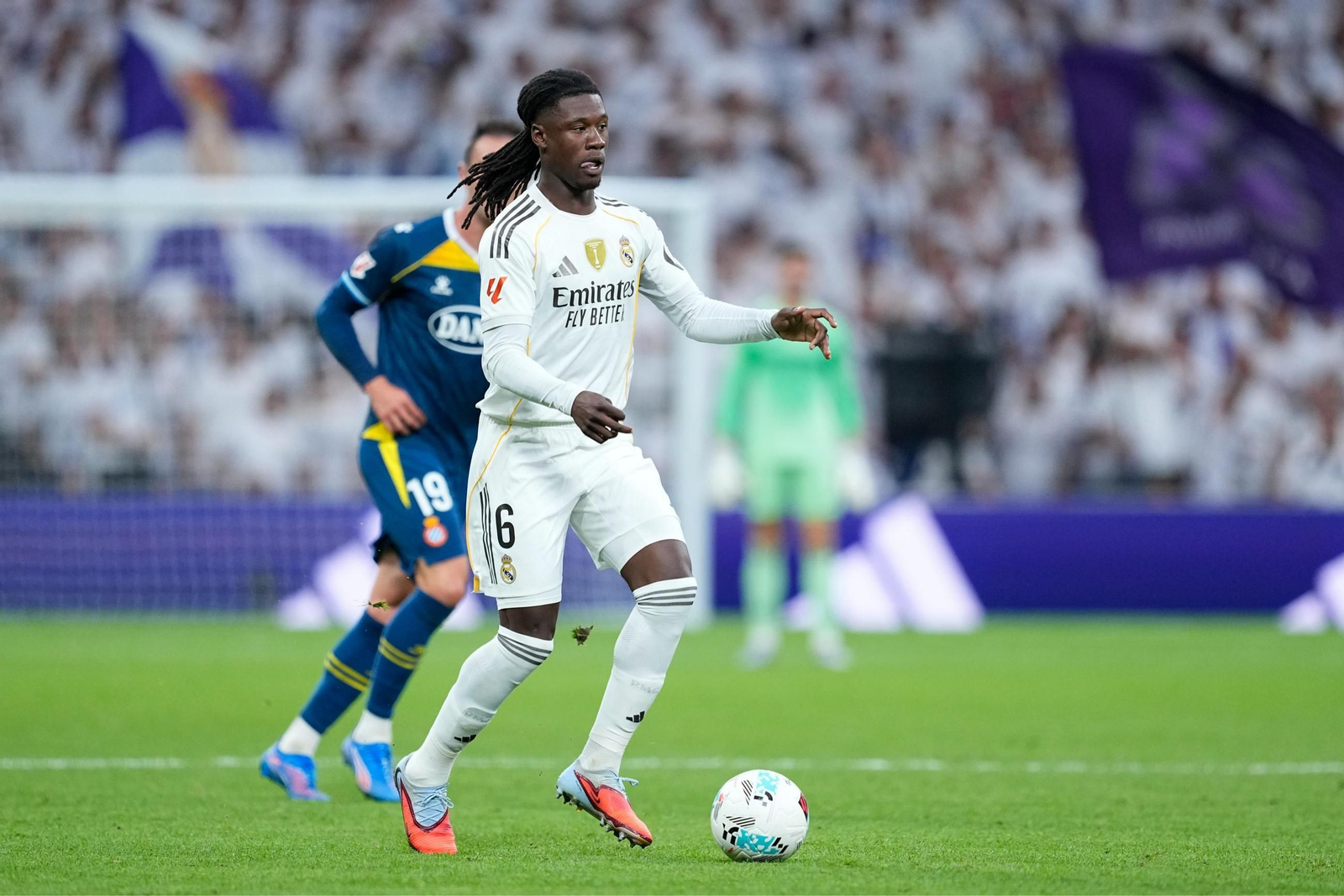 EuropaPress_6970763_Eduardo_Camavinga_of_Real_Madrid_CF_in_action_duri.jpg