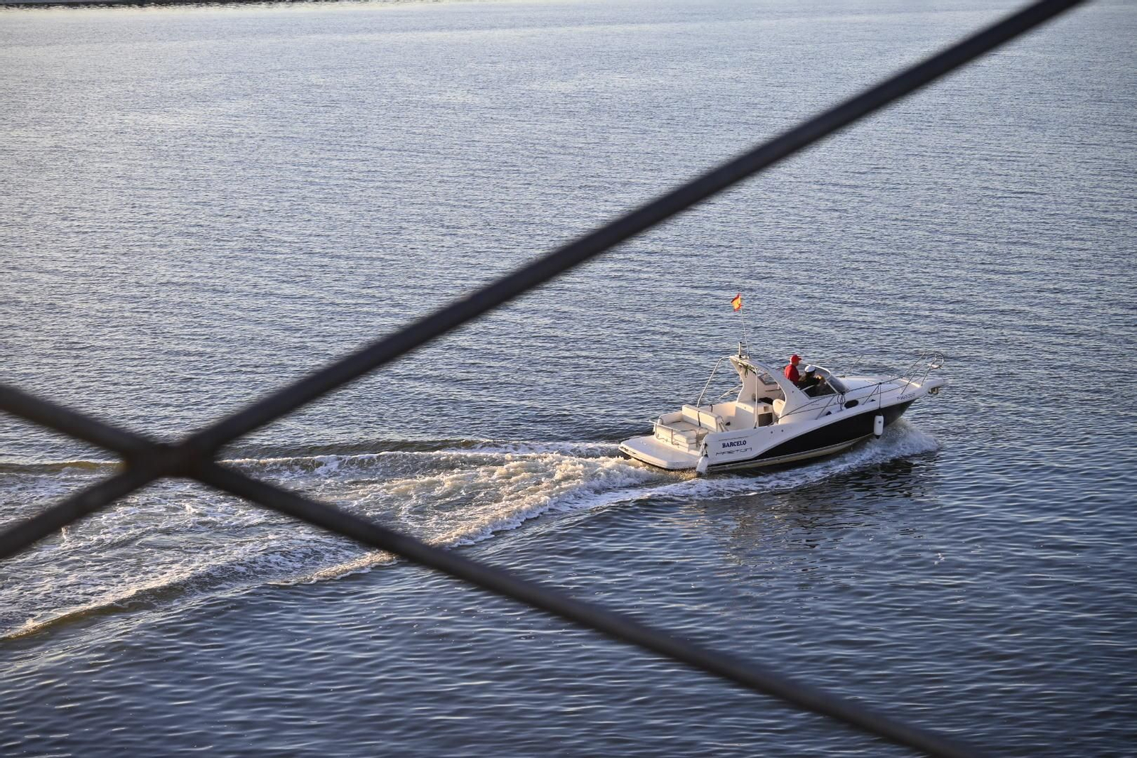 Un paseo por el Muelle del Tinto de Huelva, en imágenes