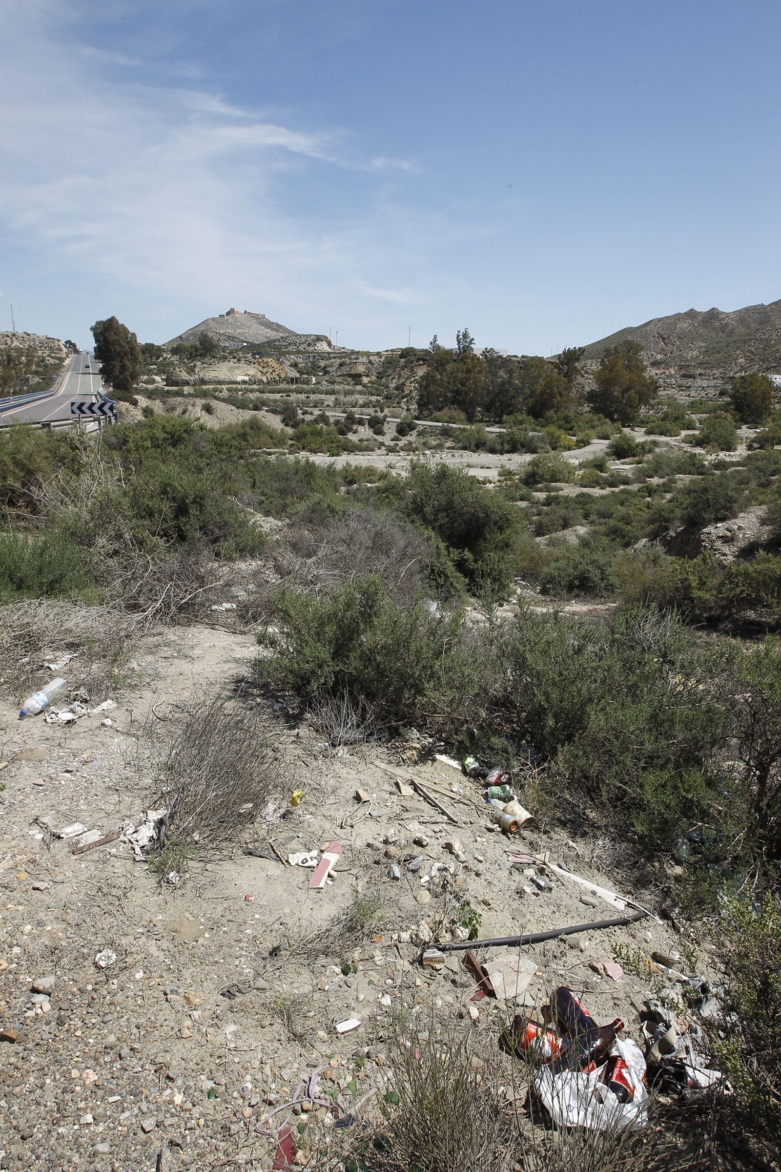 Fotogalería basura en el Desierto de Tabernas