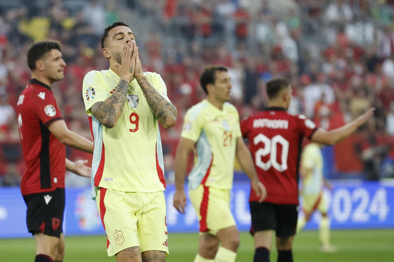 Las fotos del Albania - España