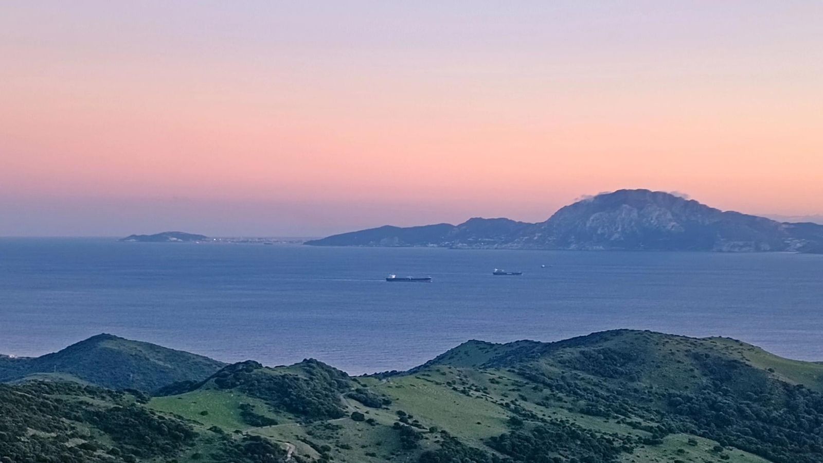 Vista desde El Mirador del estrecho, en Tarifa.