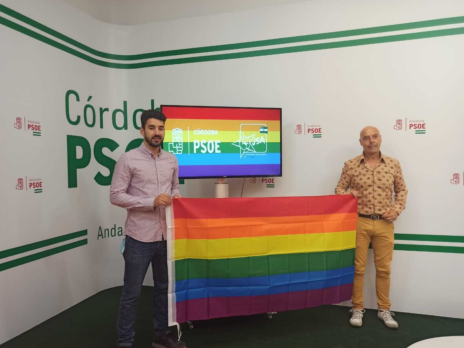 José Manuel Reifs y Antonio Hurtado, en la sede del PSOE de Córdoba.