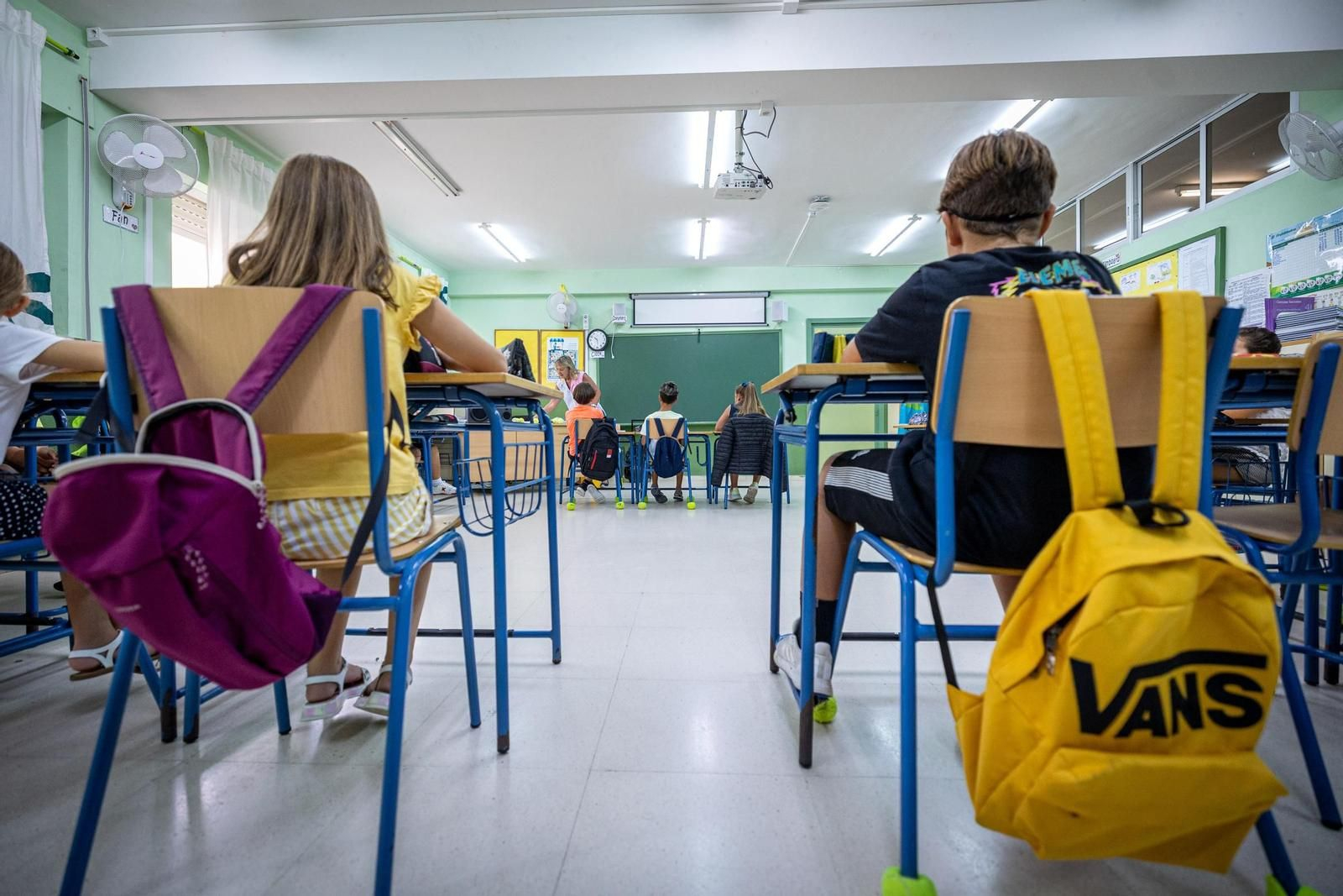 Un aula de un colegio público de la capital gaditana