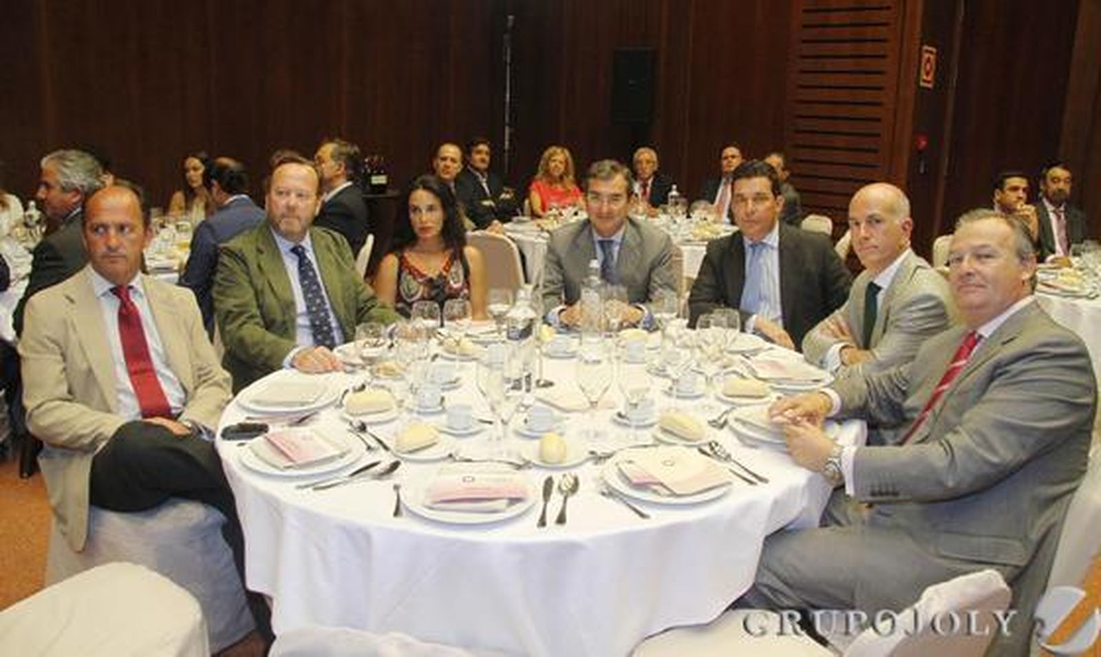 Rodrigo Molina, Pablo Beca, Isabel Aguilar, Antonio Fragero, Juan Manuel Rufino, José Torroja y José A. de la Torre.

Foto: Victoria Hidalgo / Juan Carlos Vazquez