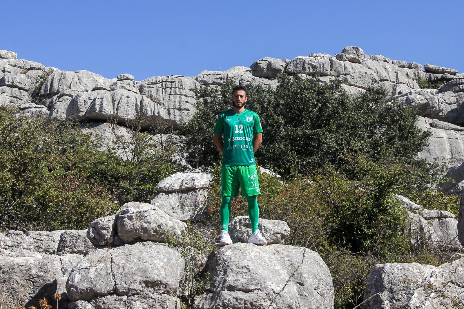 Las fotos de las nuevas equipaciones del UMA Antequera