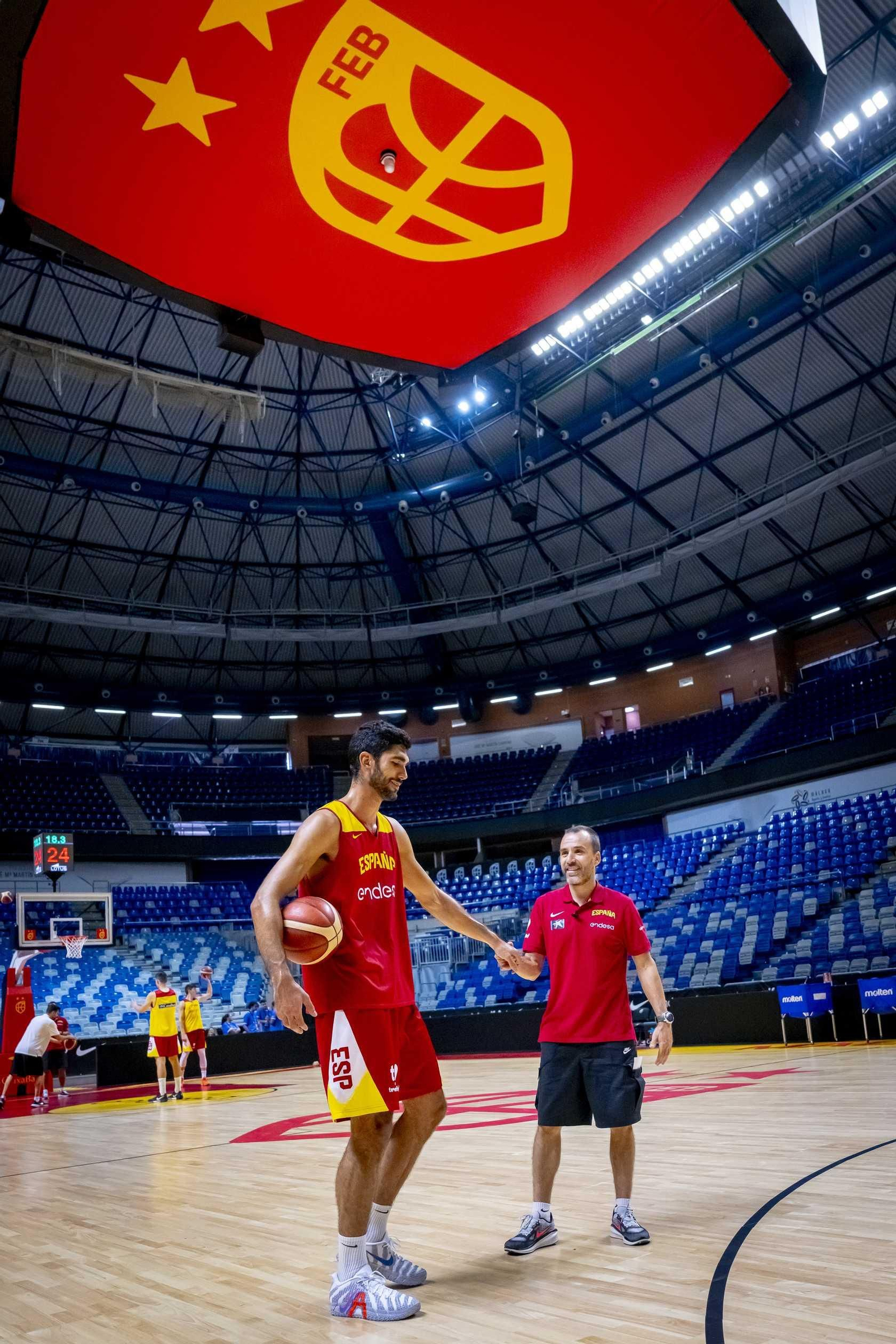 Así luce el Carpena customizado para los partidos de España