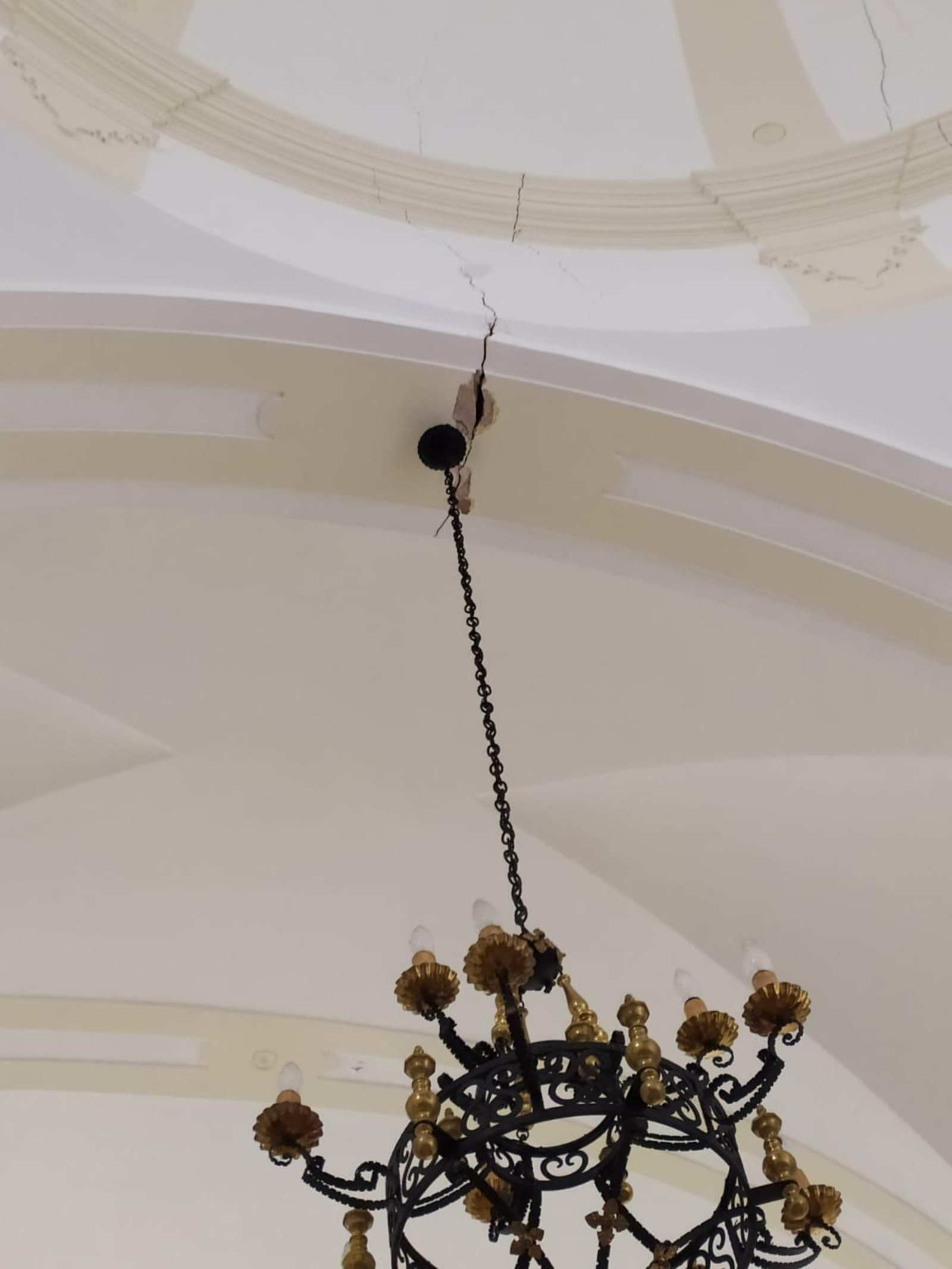 Grietas en el interior.