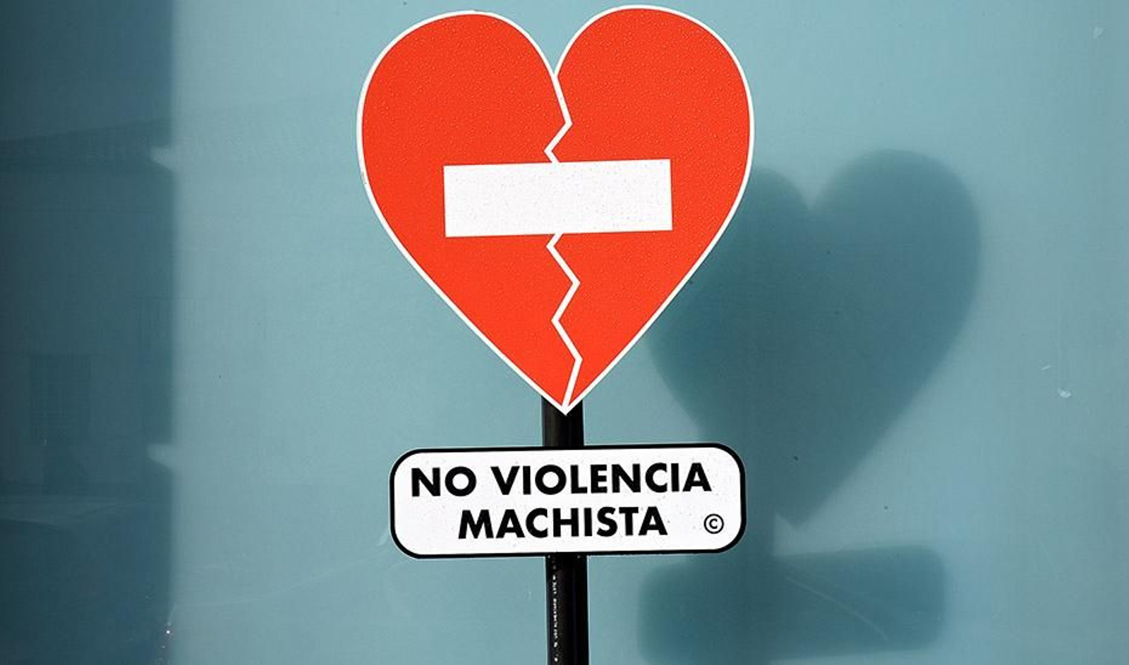 Cartel contra la violencia machista