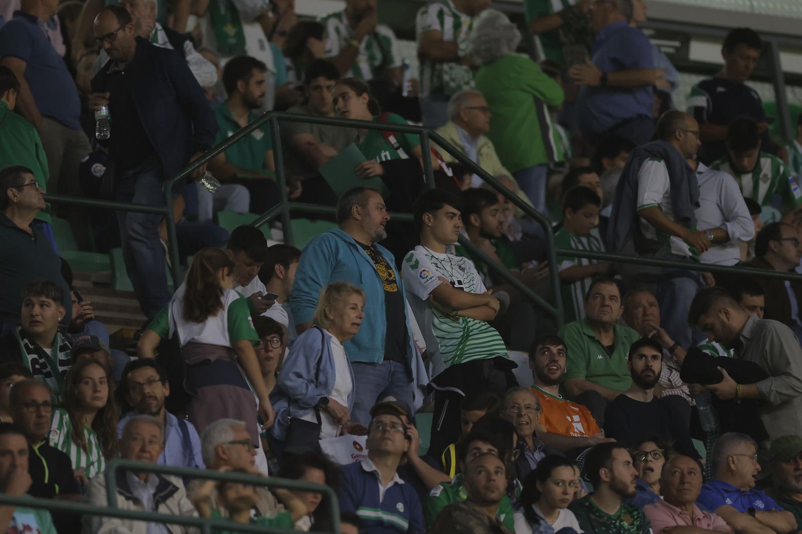 Búscate en las fotos de Betis-Getafe