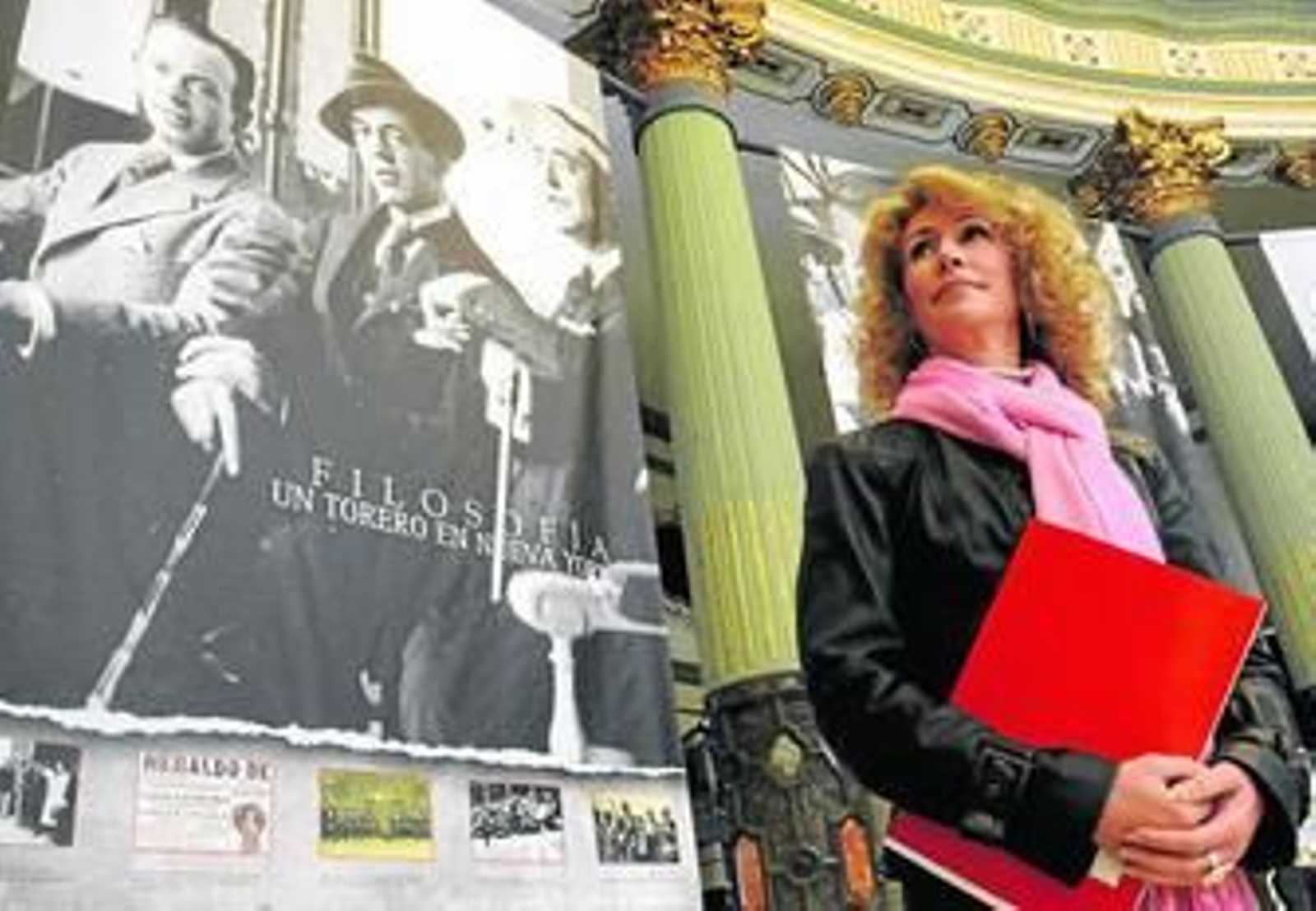 La delegada de Cultura Maribel Montaño posa, ayer, en el Casino de la Exposición.