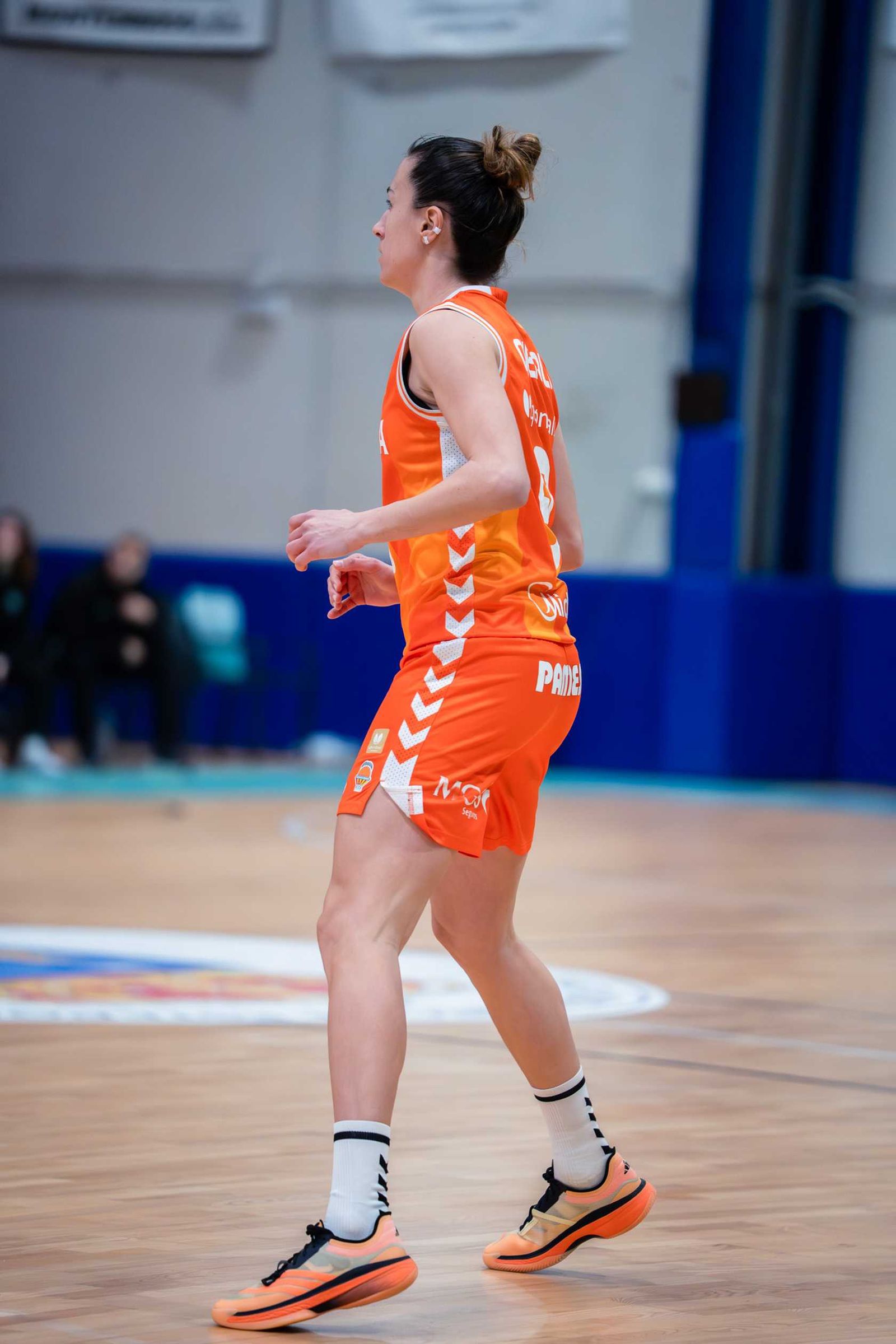 Apoteosis en Estepona; cae el campeón Valencia (67-66)