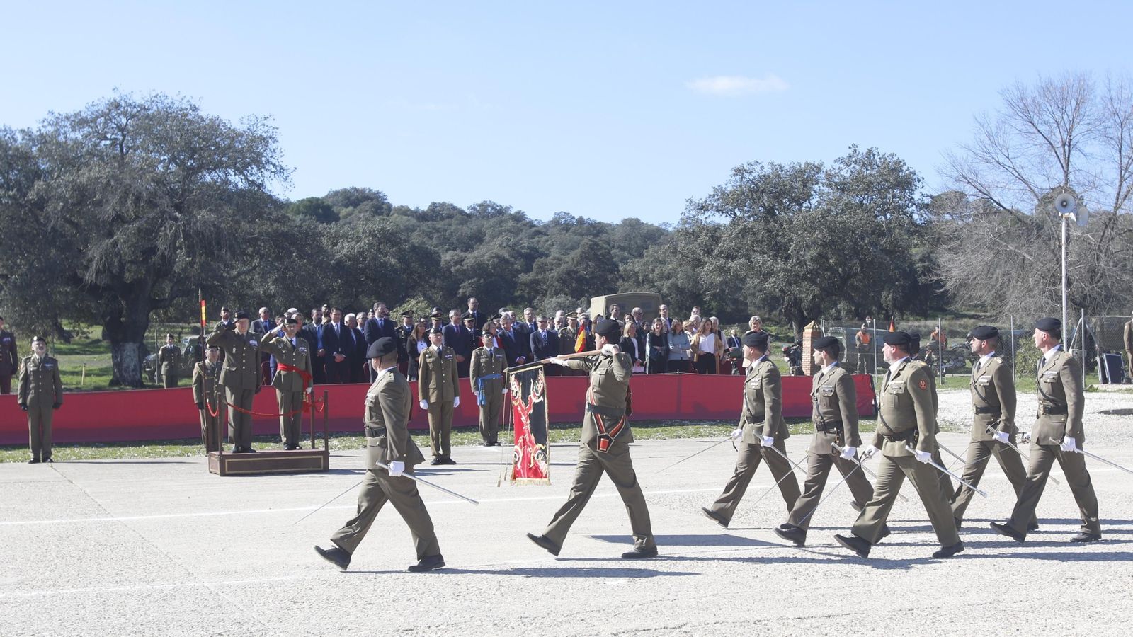 Un momento del desfile de la entrega del mando de la Brigada X.