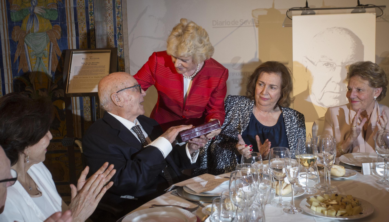 Los asistentes al VII Premio Manuel Clavero