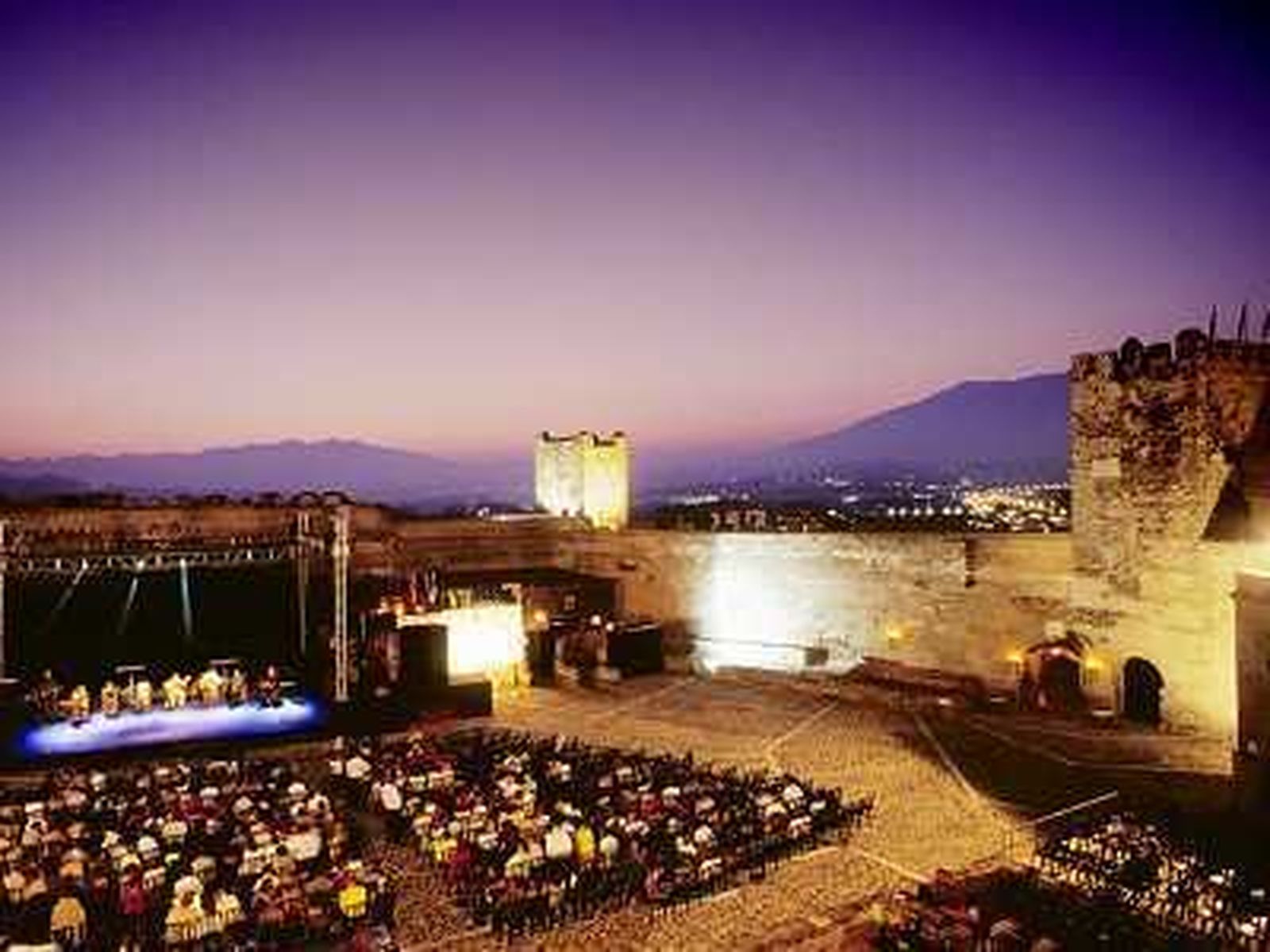 Un concierto en el Castillo Sohail de Fuengirola.