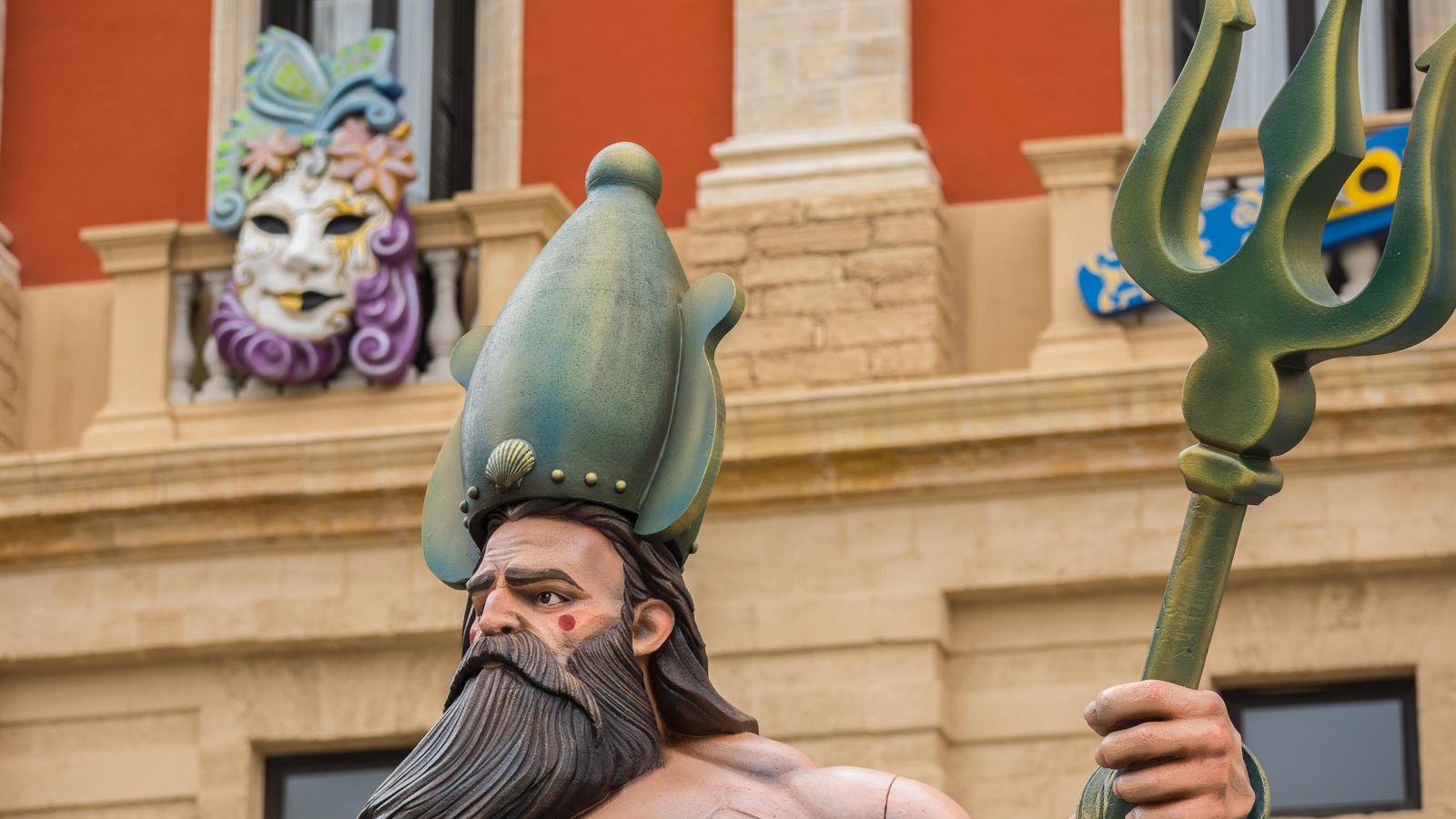 El Dios Melkart del Carnaval isleño. El Dios Melkart del Carnaval isleño.