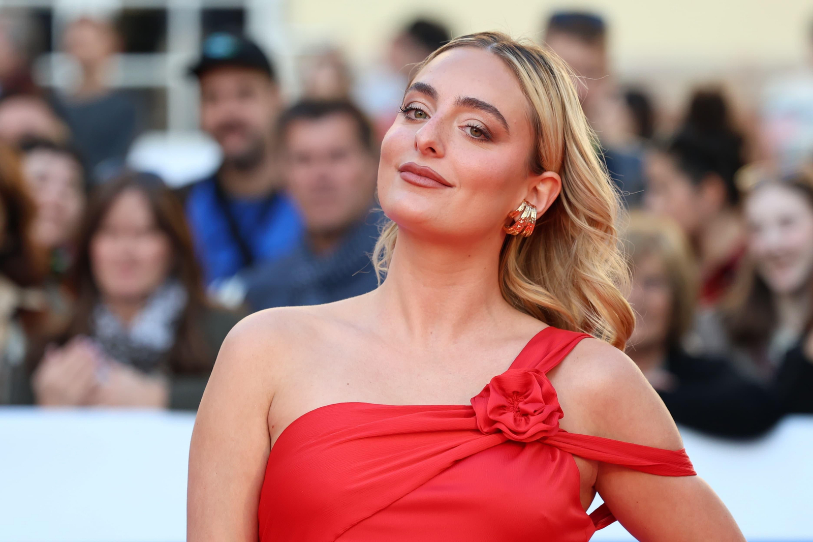 Los looks más llamativos de la alfombra roja del Festival de Málaga, en fotos