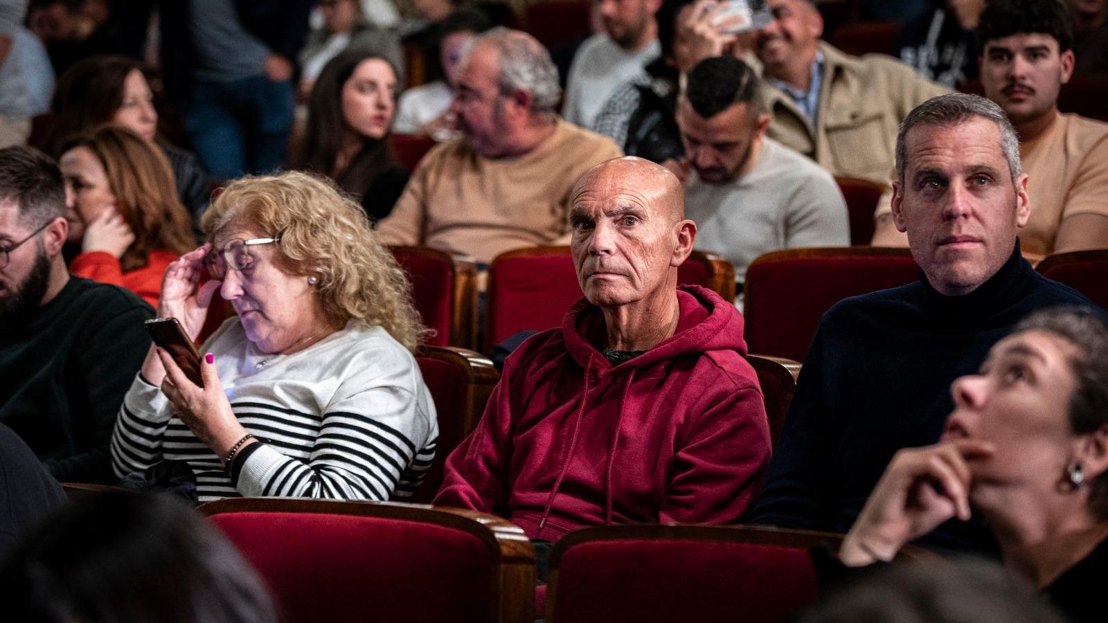 Búscate entre las mejores imágenes de la tercera sesión de cuartos de final del COAC 2025