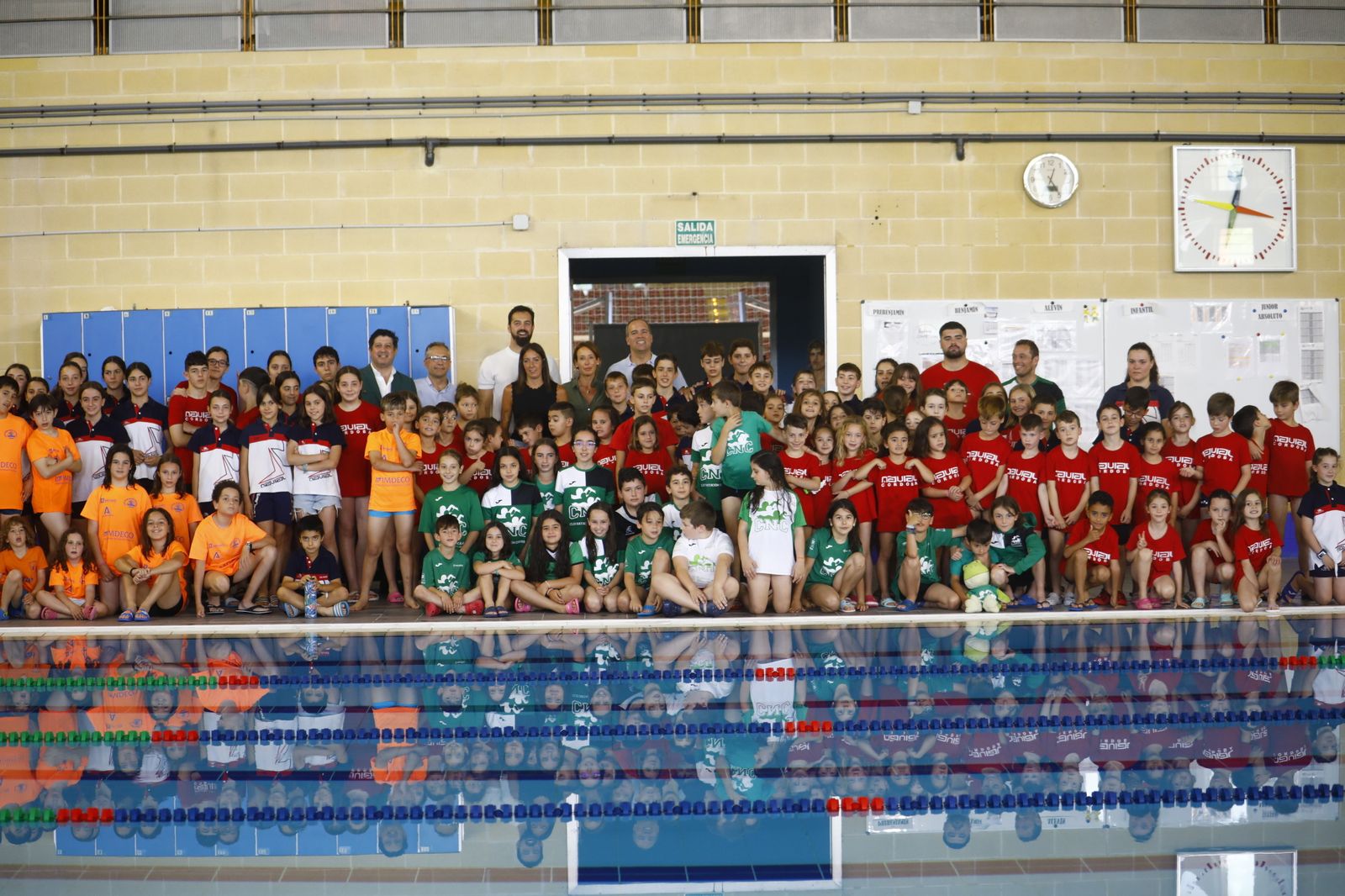 El homenaje de Córdoba a los nadadores Rafa Muñoz y Belén Domenech, en imágenes