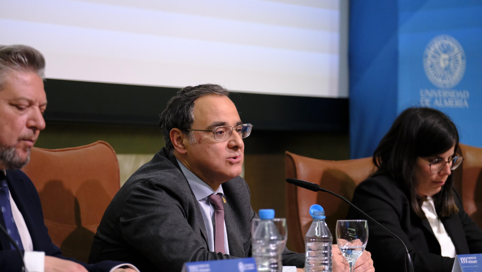 Imágenes de la presentación de los XXV Cursos de Verano de la UAL