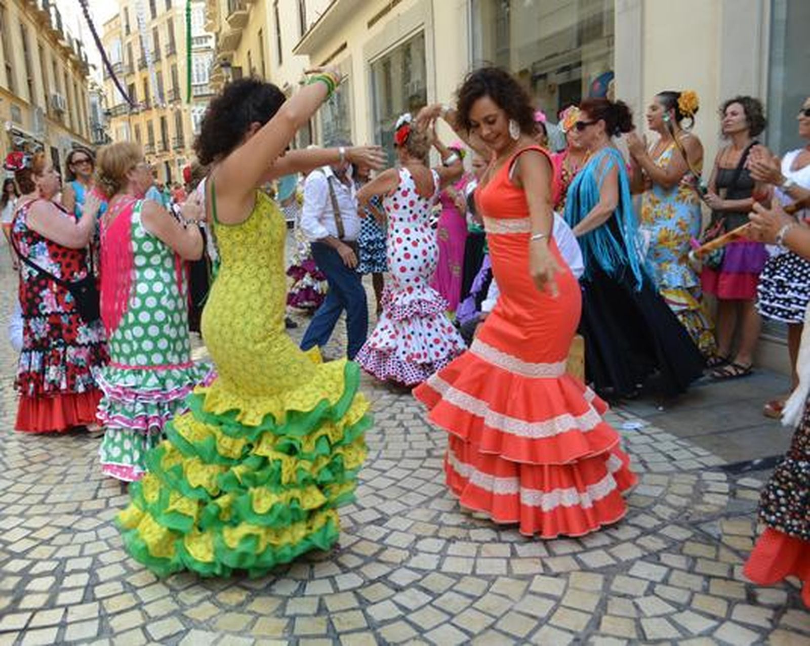 Jolgorio en el Real y en el centro

Foto: Marta González / Javier Albiñana