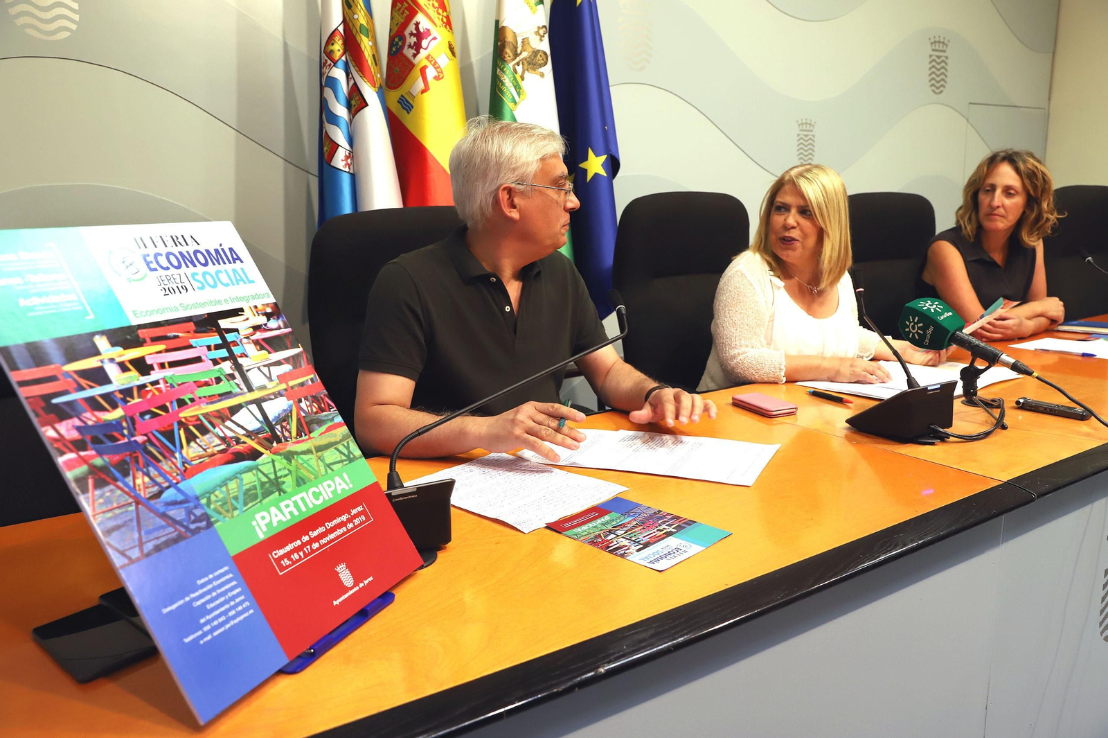 Juan Antonio Cabello, Mamen Sánchez y Kika González, en el acto de presentación celebrado este martes..