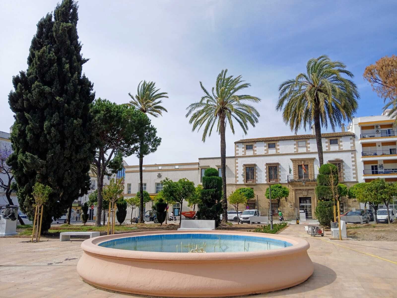 Las imágenes de la reforma de la plaza de El Polvorista, en El Puerto de Santa María
