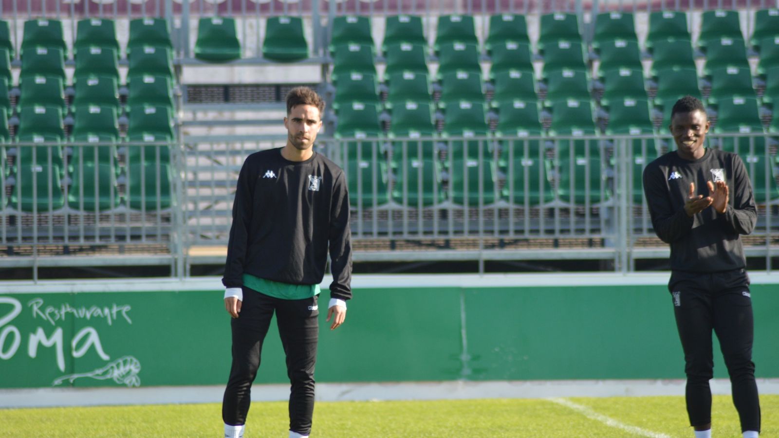 Dani del Moral, en un entrenamiento junto a Peter.