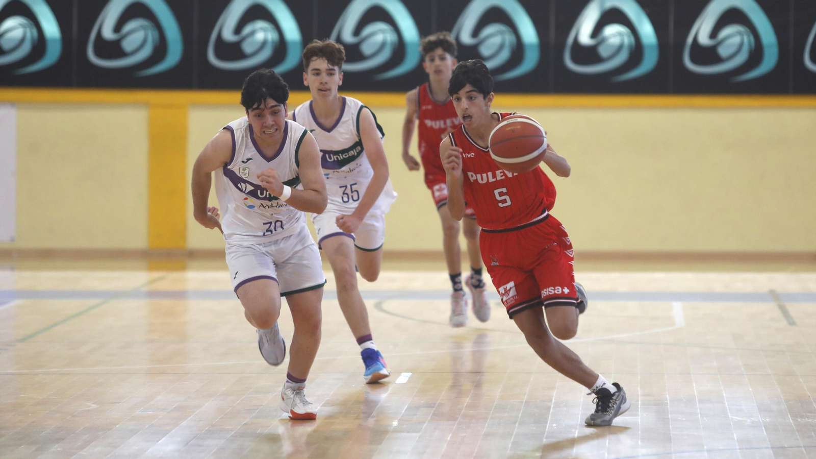 Las fotos de las semifinales del Cadeba infantil masculino de La Línea