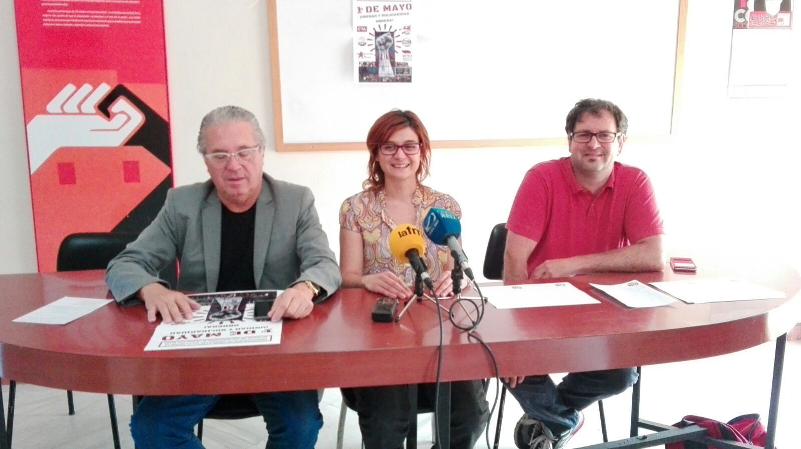 Los portavoces de la plataforma, ayer durante su comparecencia.