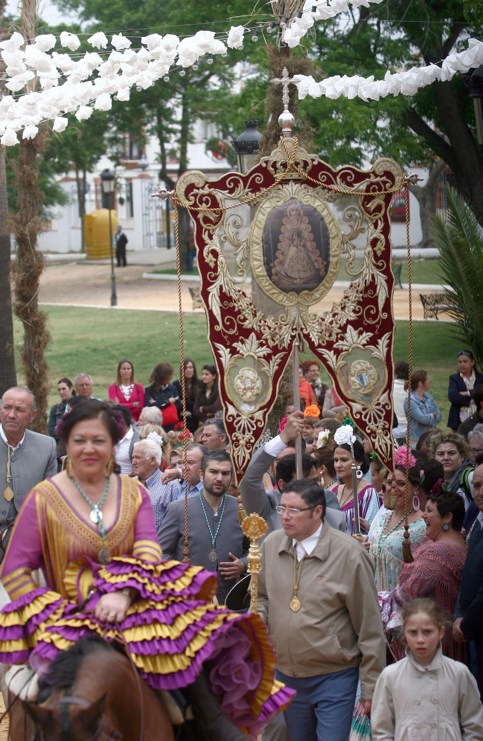 Simpecado de la Hermandad Matriz de Almonte.