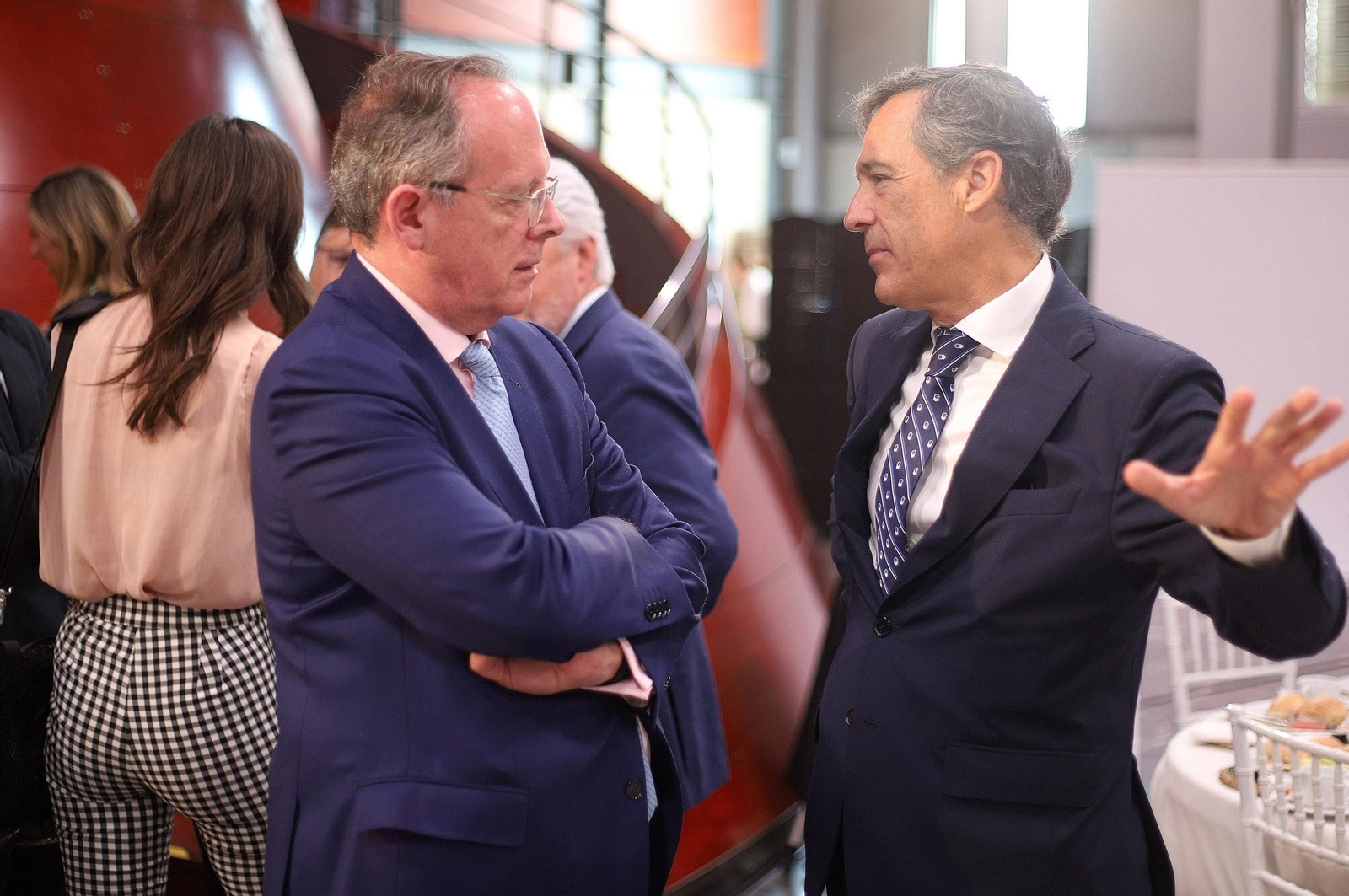 Imágenes del desayuno-coloquio con Jorge Paradela en el Foro Joly Andalucía