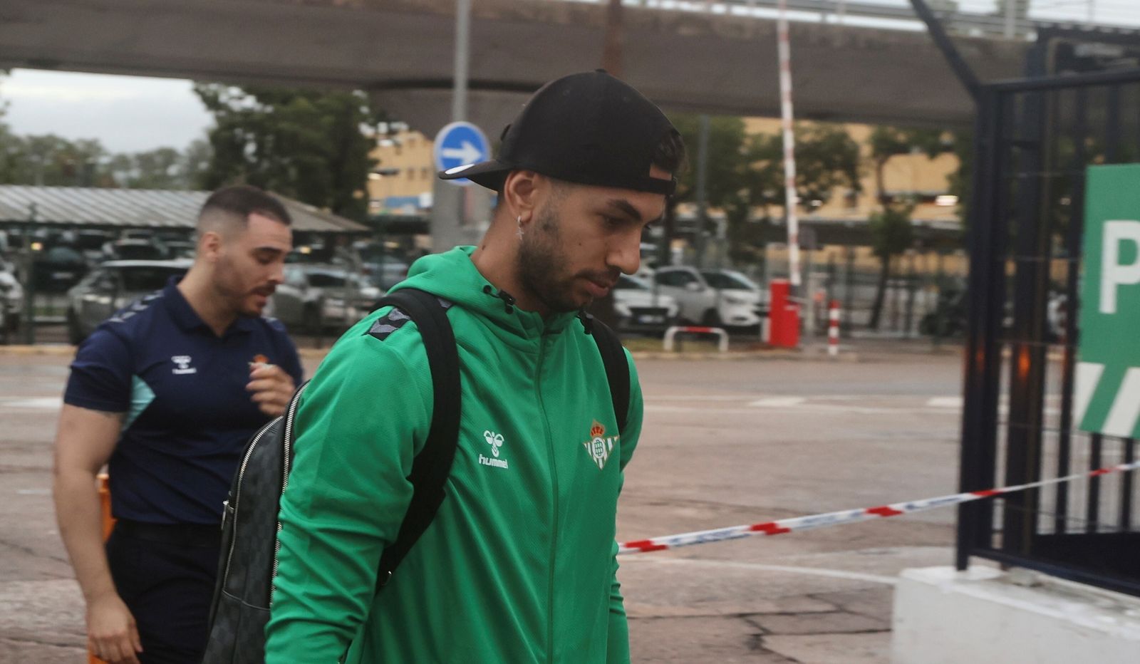 Las fotos de la salida del Betis para Chipre